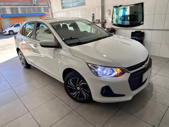 Chevrolet Onix Hatch LT 1.0 12V Flex Mec. 4P 2024