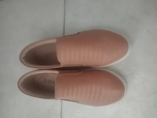 Slip on couro legitimo nude