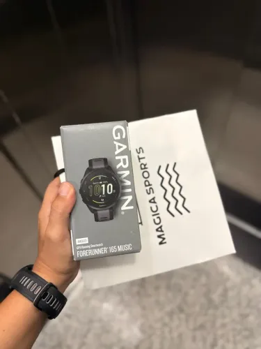 Relógio Garmin Forerunner 165 Music - Novo