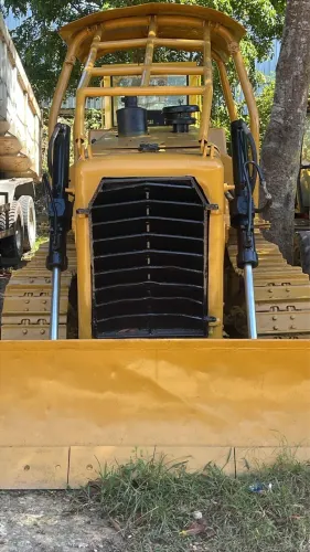 Trator de Esteira D4-CAT