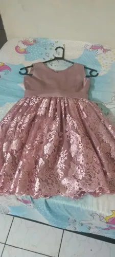 Vestido infantil rosê - Veste de 5 a 6 anos 