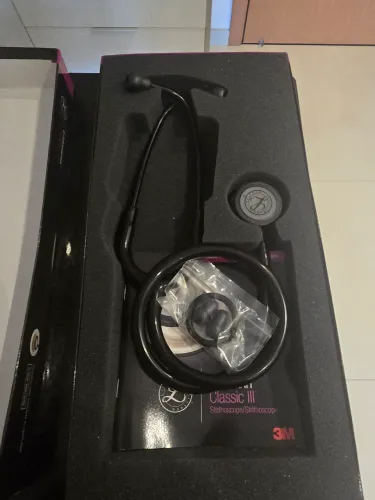 Estetoscópio 3M? Littmann® Classic III? Preto - NOVO, na caixa