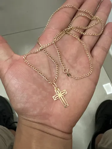 Corrente fina modelo Grumet Ouro 18k com pingente cruz nova