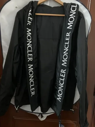Casaco corta vento Moncler