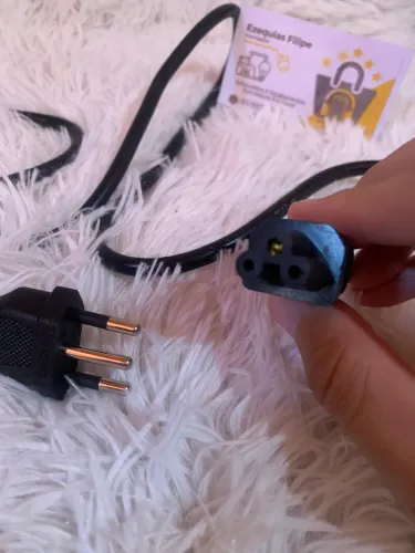 Cabo De Energia Mickey Para Notebook E Monitores Imperdível!
