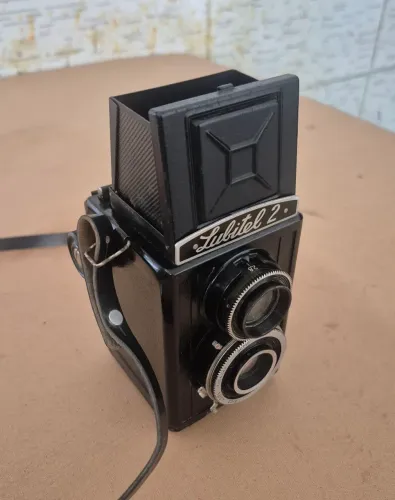 Câmera Lubitel 2 - Clássica e Funcional!