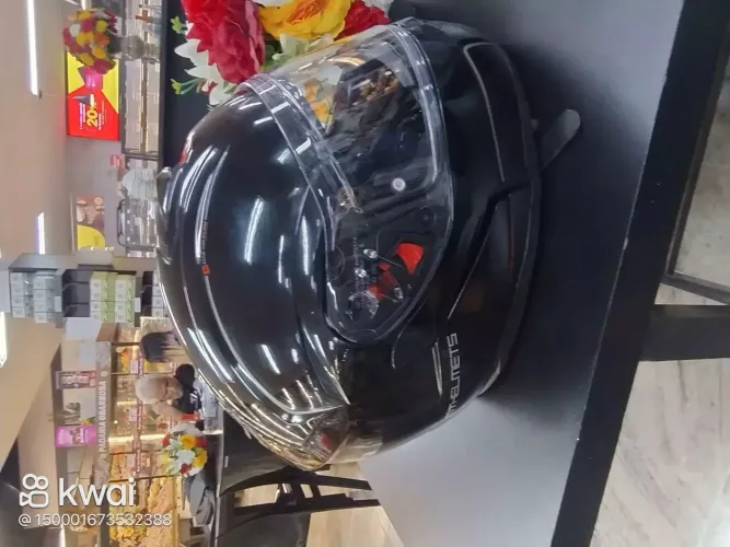 CAPACETE MT ROBOCOP.