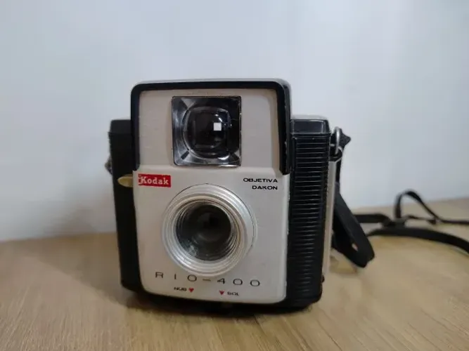 Câmera Kodak Rio-400 - Ótimo estado
