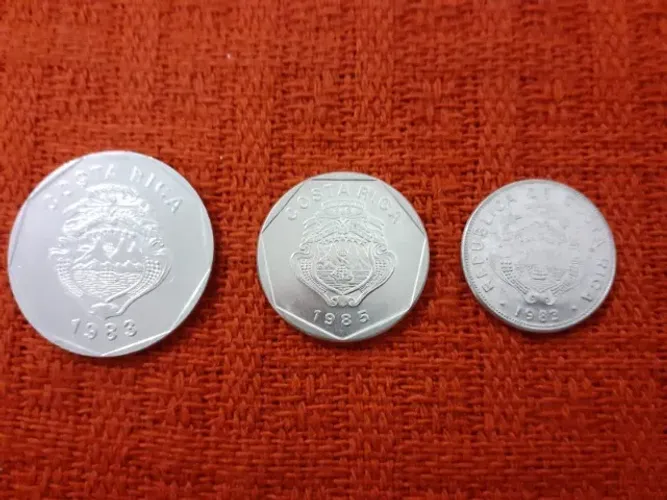 Moedas da Costa Rica 20/5/2 Colones