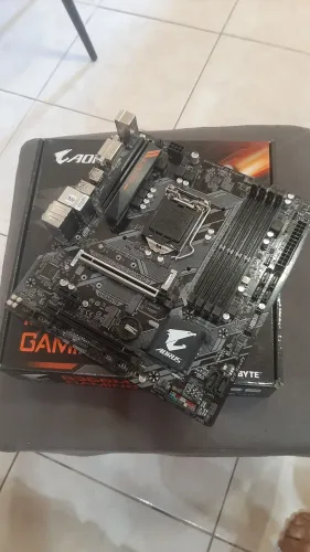 Placa-mãe Gigabyte B365M AORUS GAMING 3