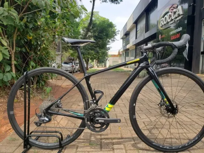 Bicicleta Speed Cannondale Synapse Ultegra Disc Tam.44