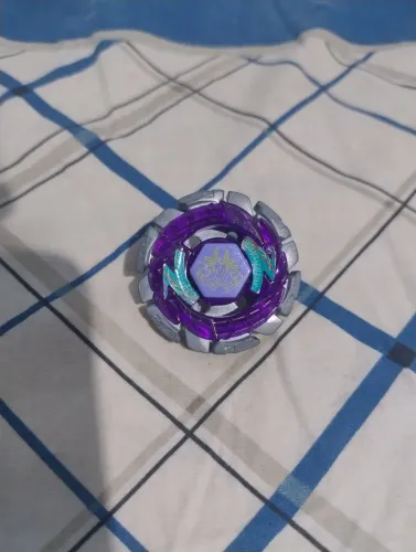 Beyblade Dark Capricorne 105RF - Metal Fight Beyblade, Takara Tomy 