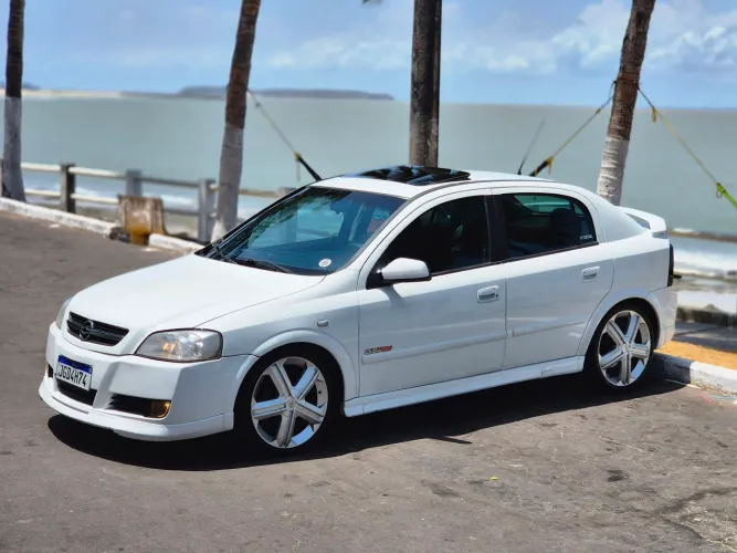 Chevrolet Astra GSI 2.0 16V 136cv Hatchback 5P 2003