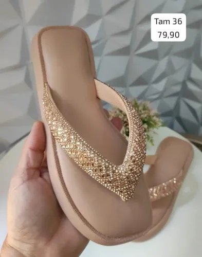 Chinelo Tam 36