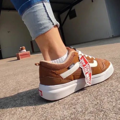 Tênis Vans Caramelo