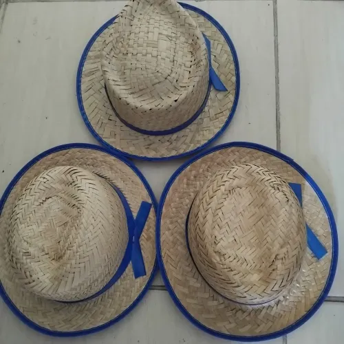 3 Chapéus de Palha