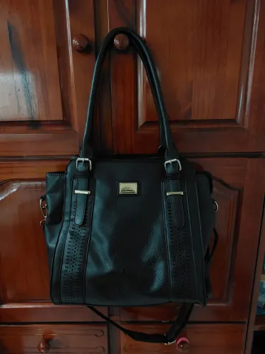 Bolsa de Ombro Preta