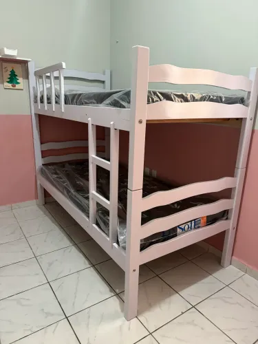 Beliche em madeira maciça Angelim 