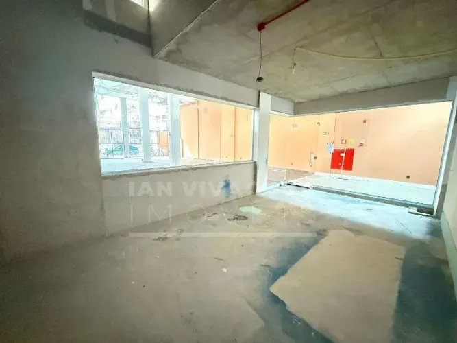 Loja na Praia da Costa de frente para o mar, 220m², vitrine e alto fluxo