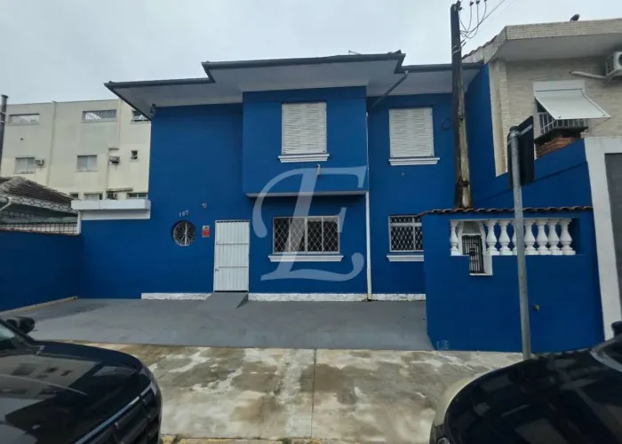 Sobrado com 3 dormitórios para alugar, 151 m² por R$ 6.200,00/mês - Embaré - Santos/SP