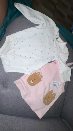 Roupa menina com etiqueta nunca usada 