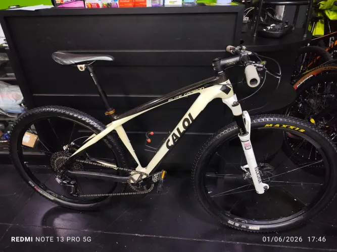 Caloi elite carbon tamanho 17 
