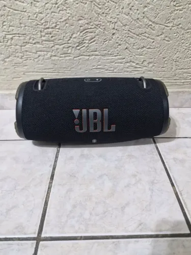 Jbl xtreme 3 usada