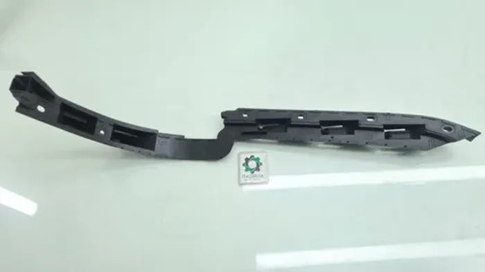 Guia Parachoque Traseira Esquerda Porsche Cayenne Ano 2008