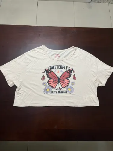 cropped off-white da Love Trend