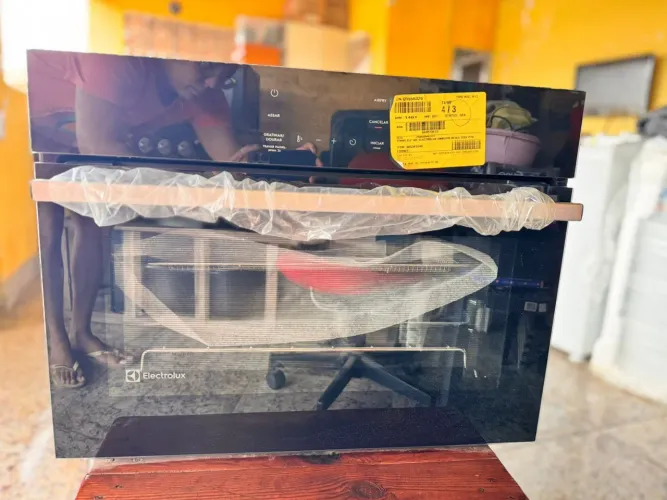 FORNO ELE 50L ELECTROLUX EMBUTIR OE5EA 220V PTO