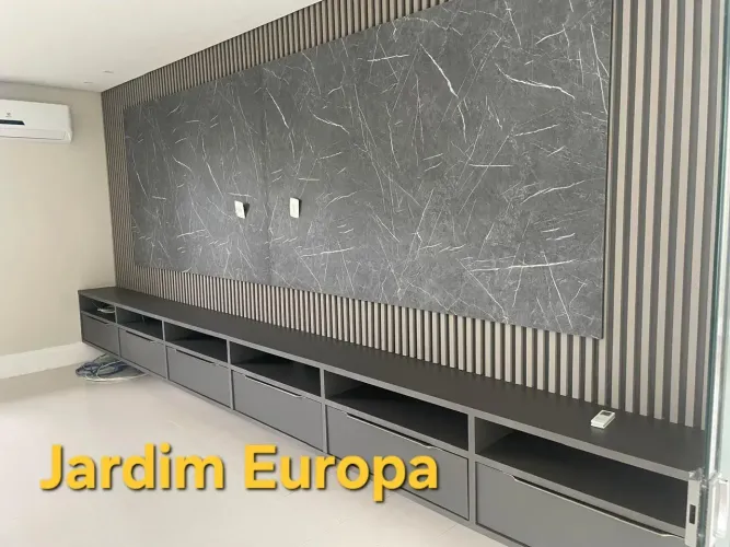Alugo/Vendo Mansào Duplex no Condomínio Jardim Europa IV, 800m2. 5 suites, Piscina. Ponta