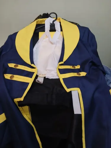 Roupa de príncipe da bela e a fera 