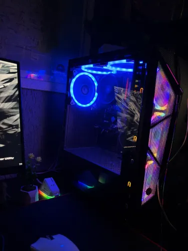 Gabinete Gamer TGT Carbon Black, com 3 fans raibow + 3 Fans RGB | Lateral Vidro | seminovo
