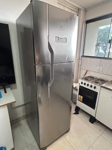Geladeira Electrolux Inox DFX41 - 371L | Estado de Nova
