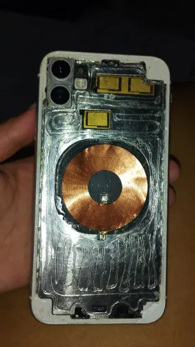 iPhone 11 pra retirada de peças 