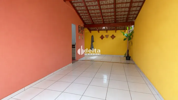 Casa Residencial Condomínio em Uberlândia