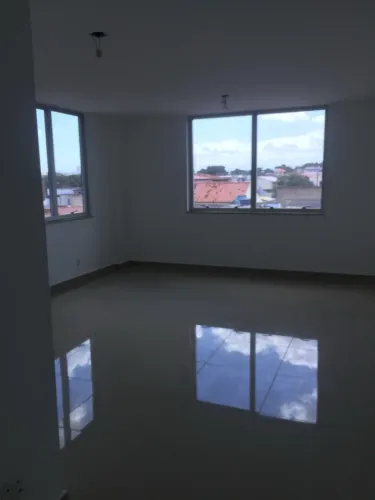 Sala comercial ao lado do shop