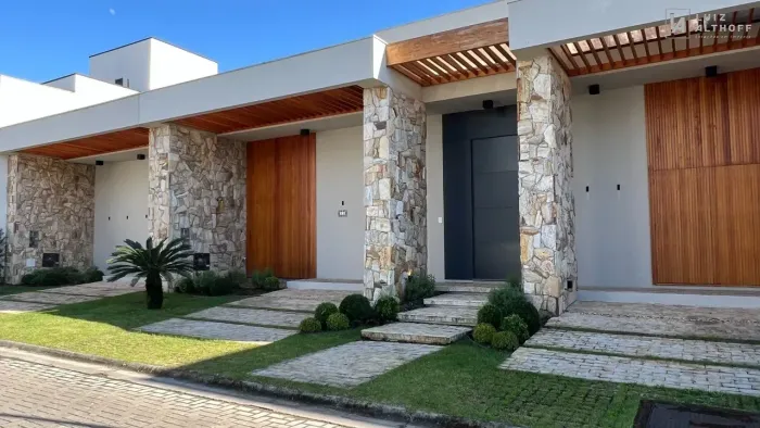 Casa de condomínio térrea com 3 suítes à venda - Beira Rio, Biguaçu/SC