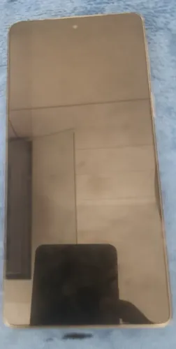 Celular para retirada de peças.
