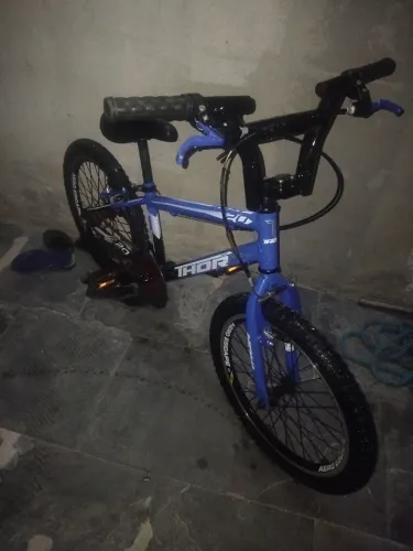 Bicicleta aro 20 alumínio seminova 350 Obs:levo até o local se for prox.de CG
