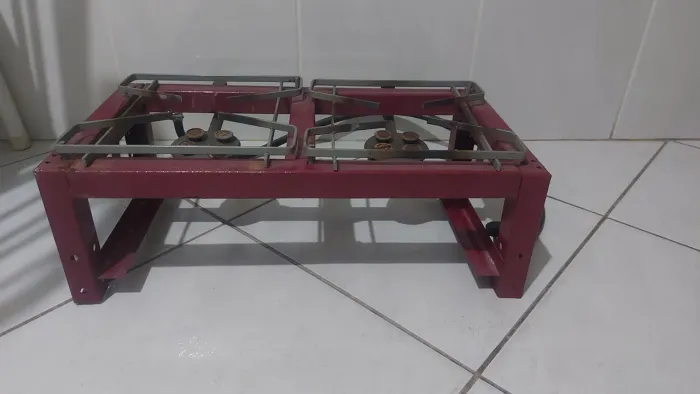 Vendo este fogão 50 reias