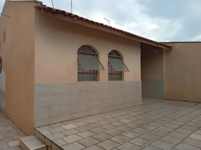 Casa à venda no Pq. Esmeralda/ 2 Dorm./ Quintal/ Só 390 mil
