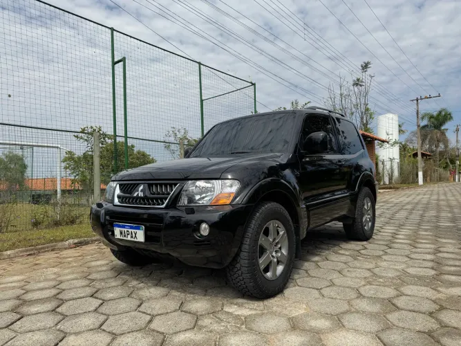 Mitsubishi Pajero HPE Full 3.2 4X4 T.i.dies. 5P AUT 2006