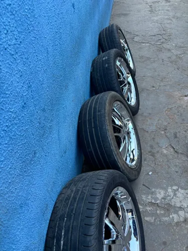 04 rodas aro 17 furação 5/114 com pneus 215/50 17