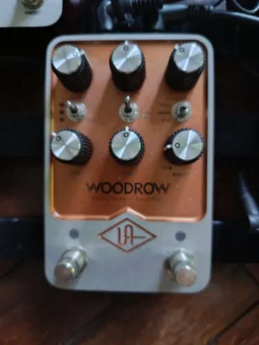 Pedal Universal Audio UAFX Woodrow '55 Instrument Amplifier