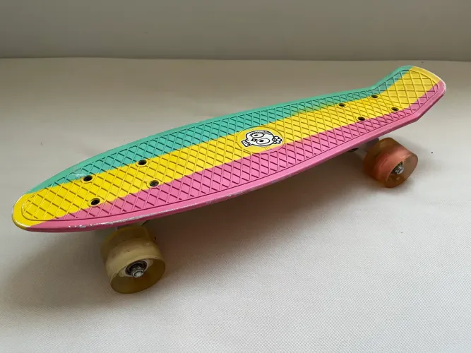 Skate mini cruiser colorido 