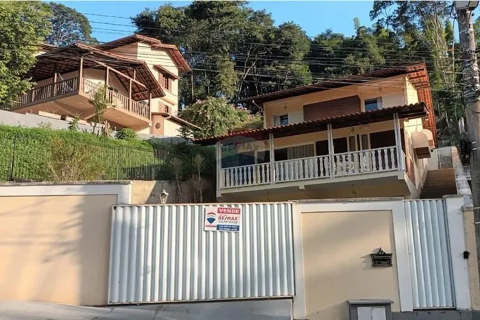 Casa de alto padrão no centro da cidade de Bom Jardim.