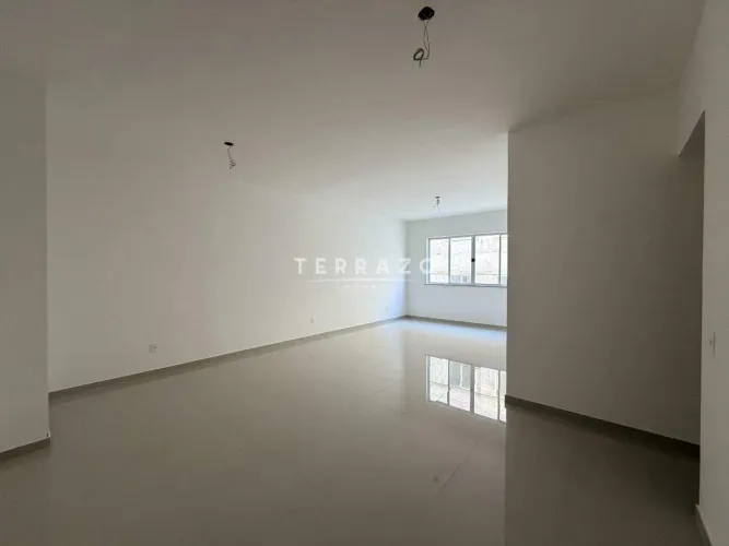 Apartamento à venda, 2 quartos, 1 suíte, 1 vaga, Alto - Teresópolis/RJ