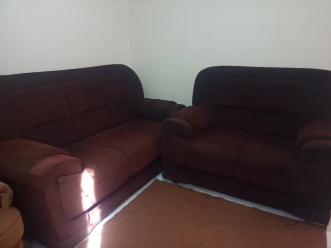 Vende-se sofás usados