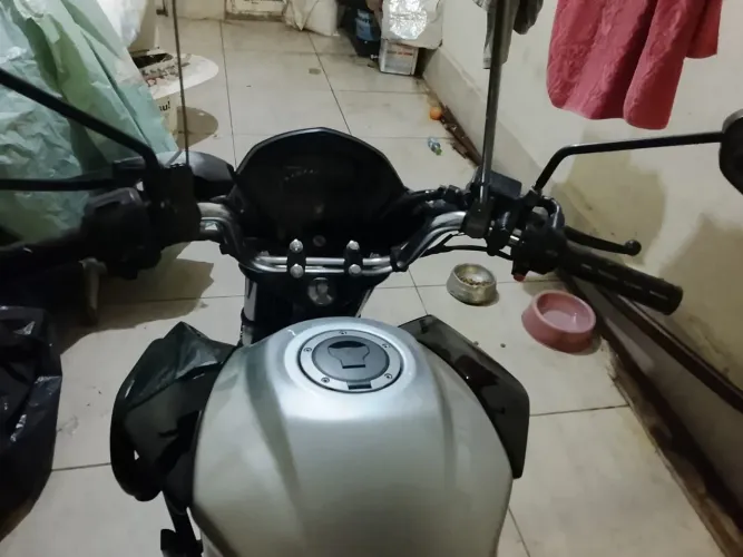 Vendo moto cg titan 160 completa